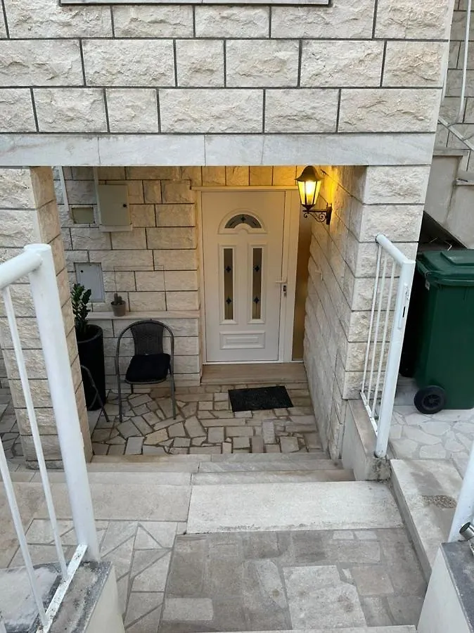 Lovely Apartment In Split, Close To All Attractions